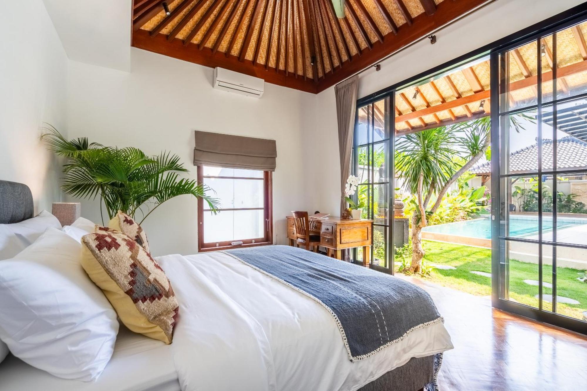 Tranquility Manor Bali Villa *